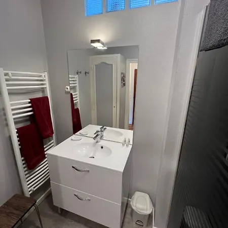 Les Milandes Apartmanhotel Cazaubon