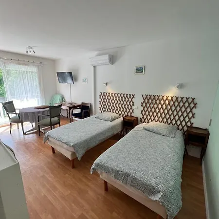 Les Milandes Apartmanhotel 3*