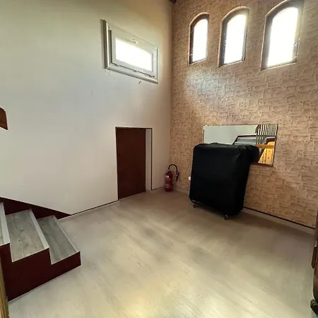 Les Milandes Apartmanhotel