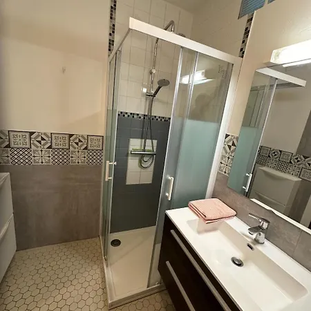 Les Milandes Apartmanhotel Cazaubon