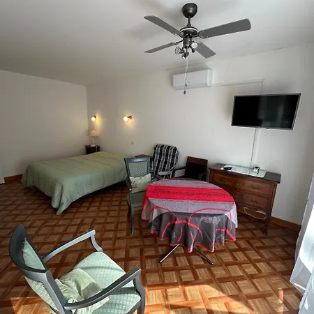 Les Milandes Apartmanhotel