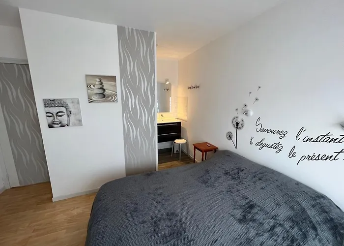 Aparthotel Les Milandes 3*