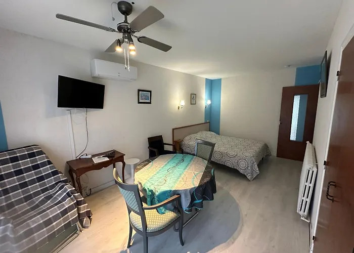 Aparthotel Résidence Les Milandes 3*